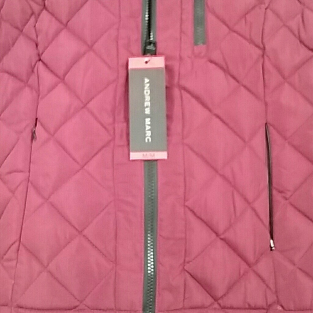 Andrew Marc Ladies’ Quilted Vest - Picture 2 of 3